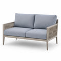 Sofa z aluminium i poliestru z szarymi poduszkami 140 cm